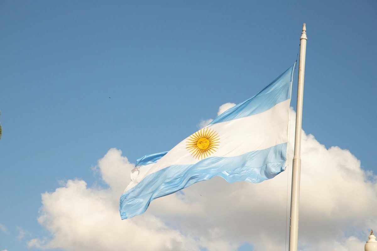 Argentinas-Cryptogate-Judge-Freezes-100M-in-Global-Assets-Linked-to-Libra-Token-Fraud