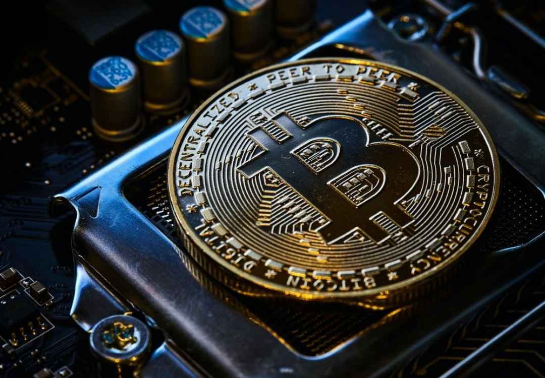 Crypto Starts Pricing In Quantum Risk as Bitcoin, Ethereum and Solana Split on Strategy